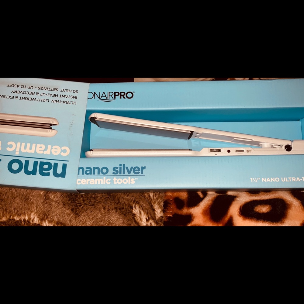 Brand new straightener( nano)